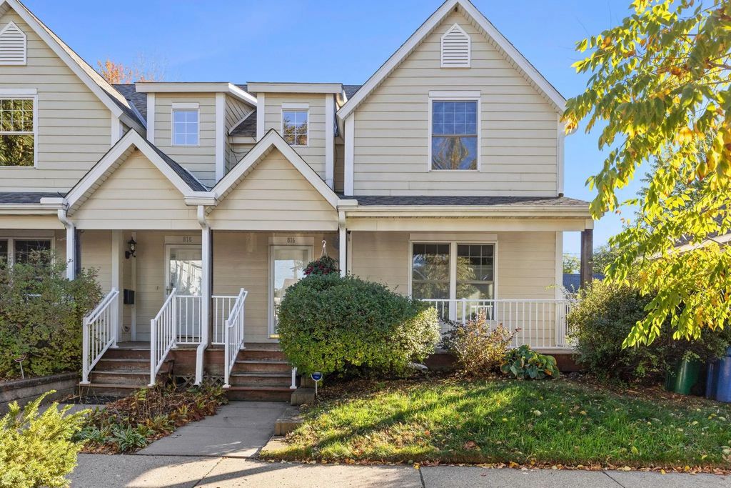 816 24th Avenue Ne, Minneapolis