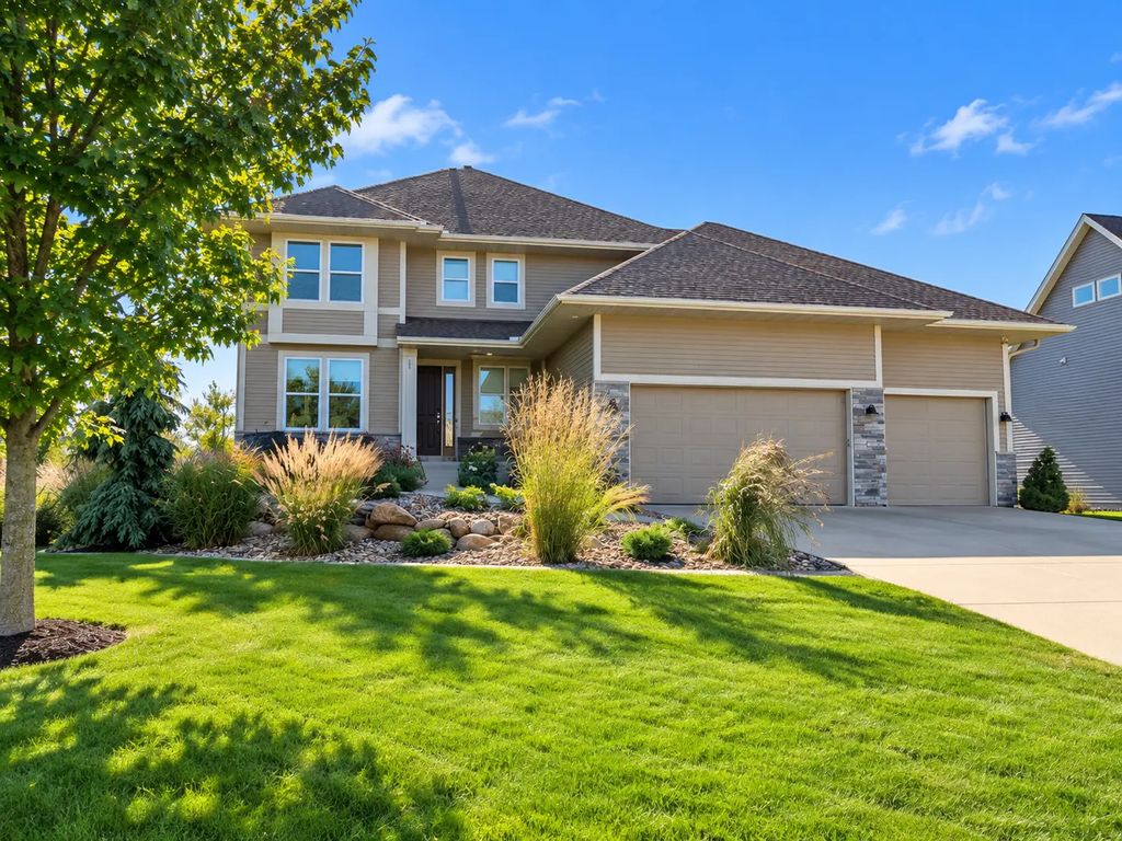 5915 Edgewater Drive, Savage