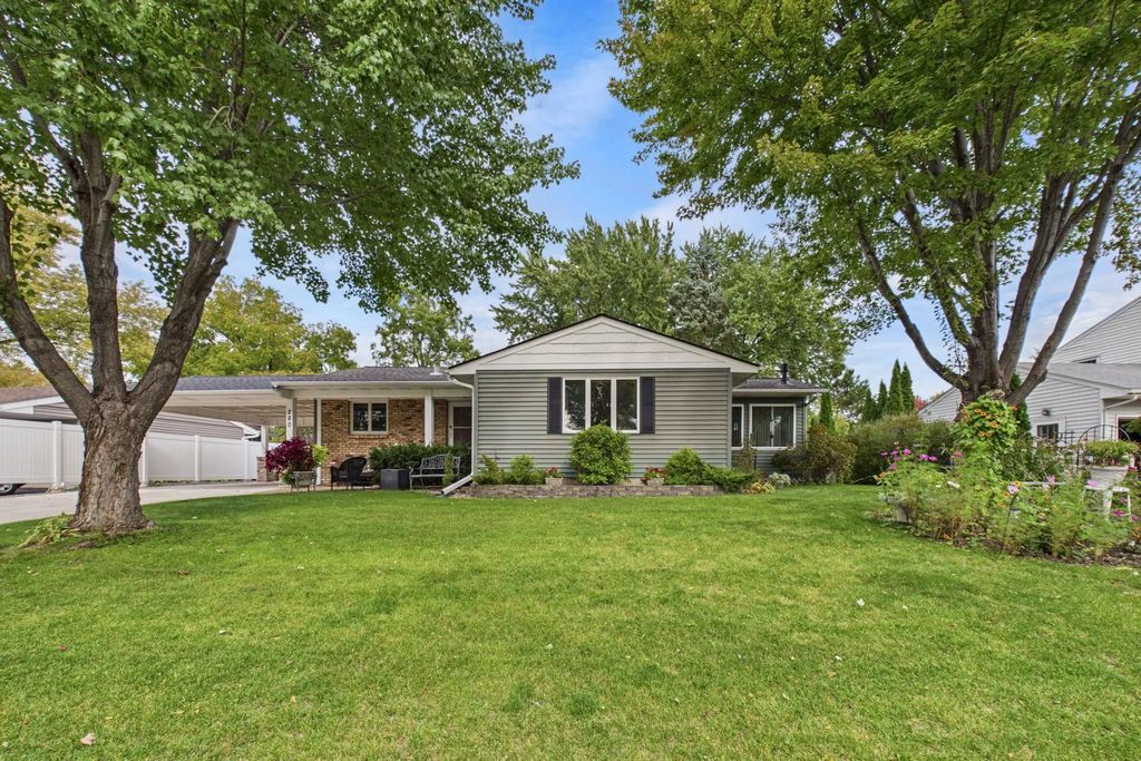 280 Yoho Drive, Anoka