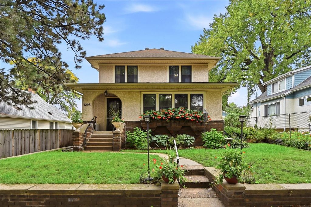 1208 Palace Avenue, Saint Paul