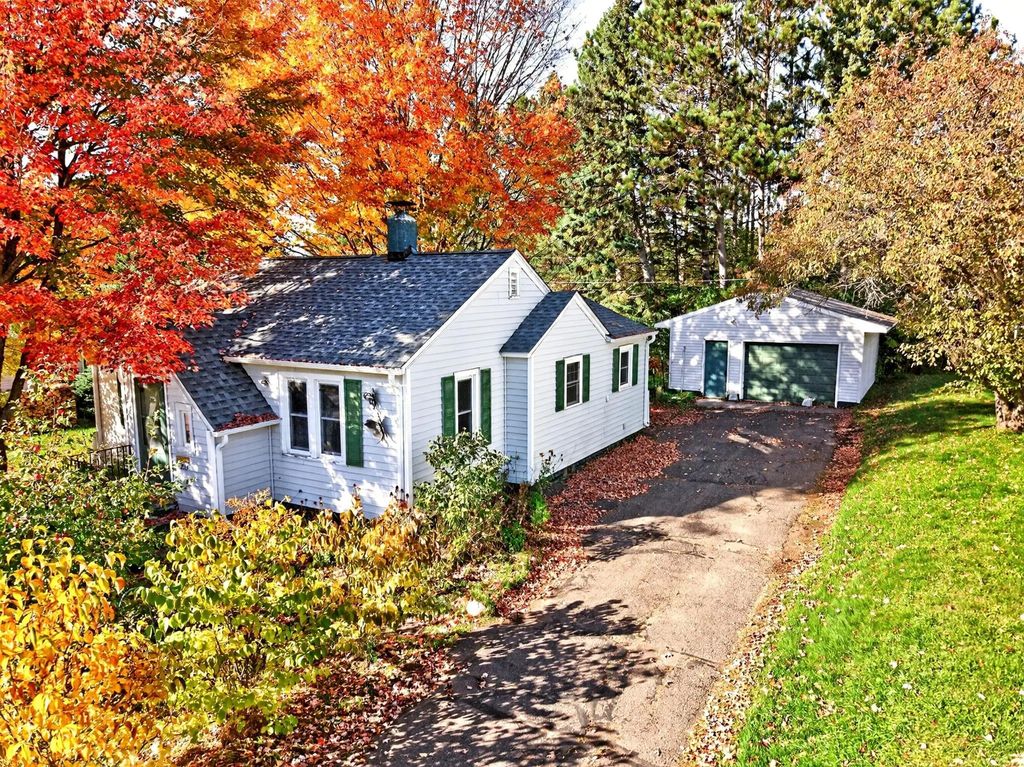 2115 Doddridge Avenue, Cloquet