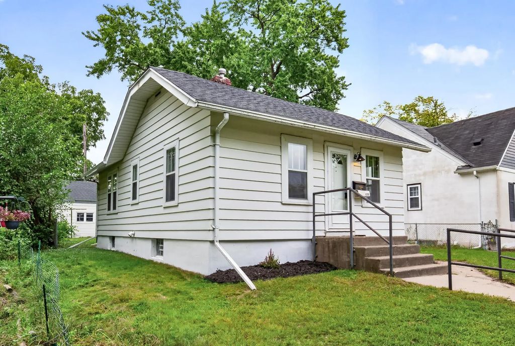 5729 43rd Avenue S, Minneapolis