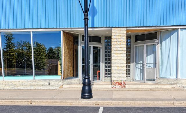 921 Main Street, Boyceville