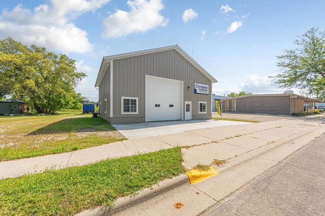 213 N Broadway Avenue, New Richland