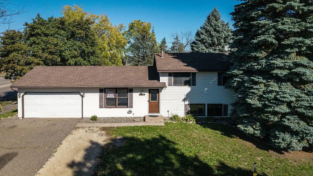 5479 180th Street W, Farmington