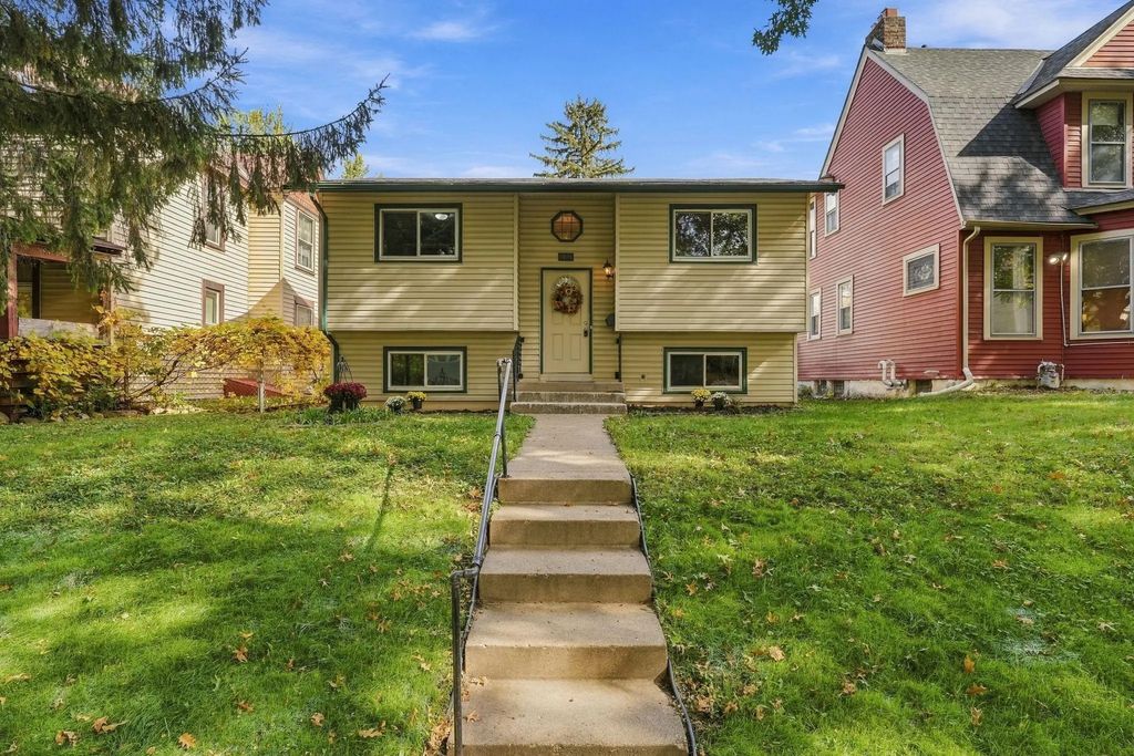 1741 Ames Place, Saint Paul