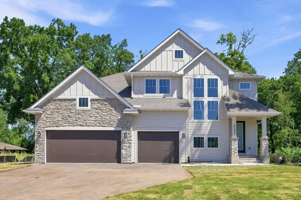 2399 Laurie Court W, Roseville