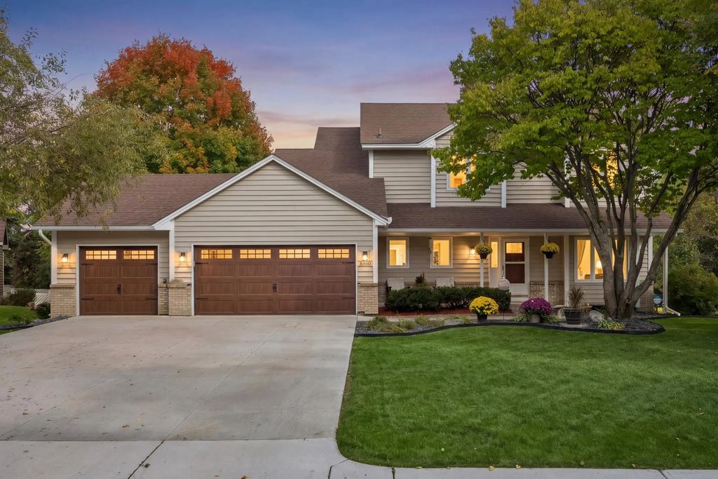8860 Everest Lane N, Maple Grove