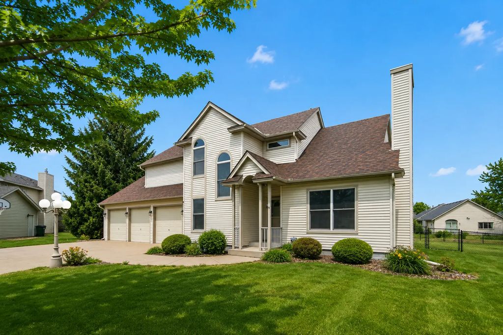 8057 Garfield Street Ne, Spring Lake Park