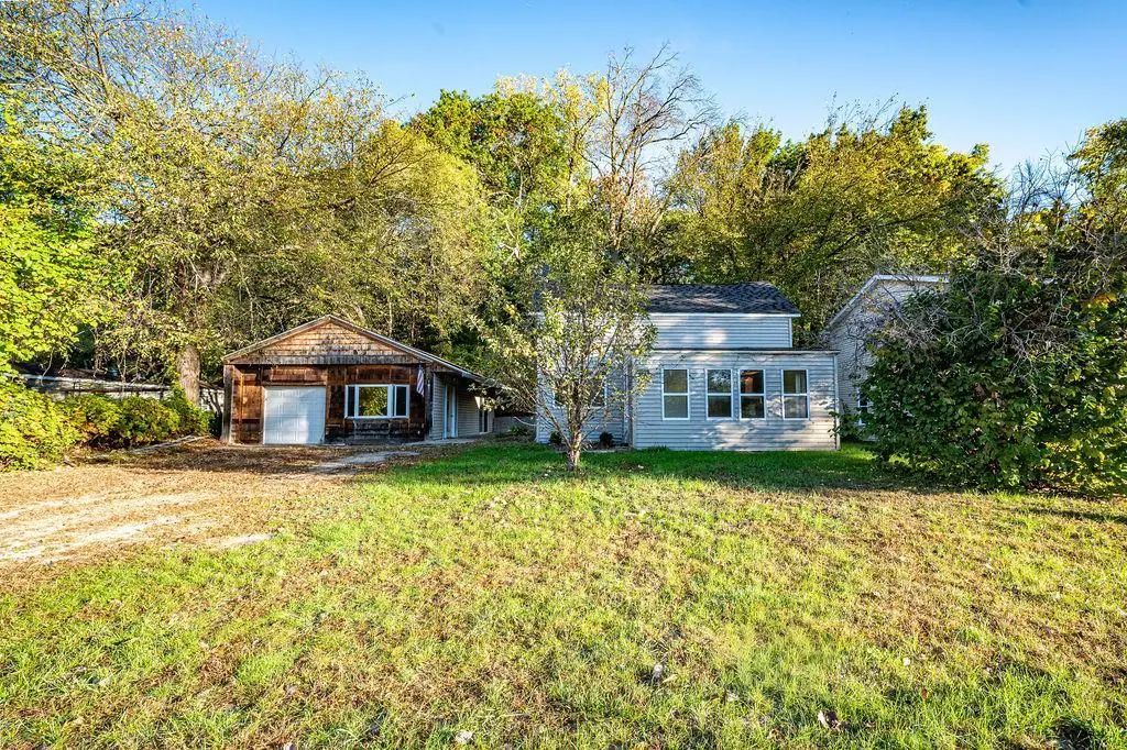 W6498 State Road 35, Bay City