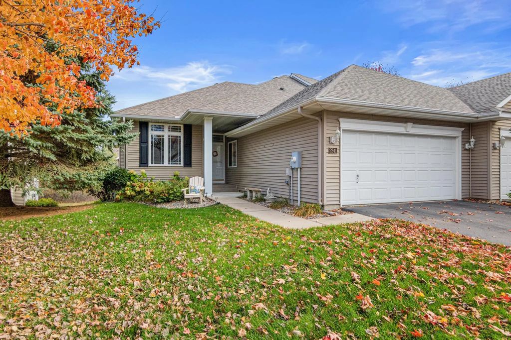 2241 Glacier Way, Hastings
