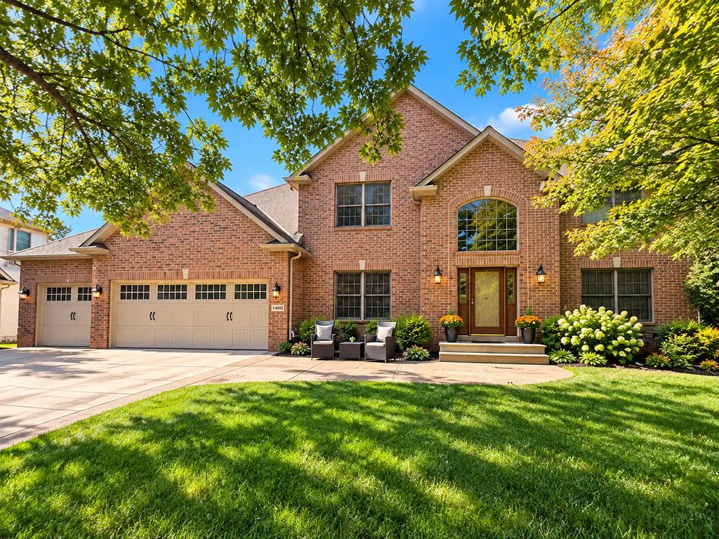 1400 Larkspur Drive, Woodbury