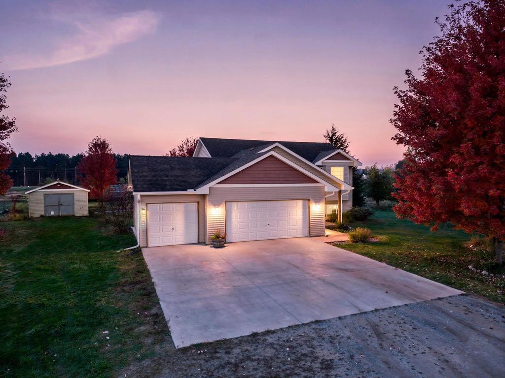 14043 294th Avenue, Princeton
