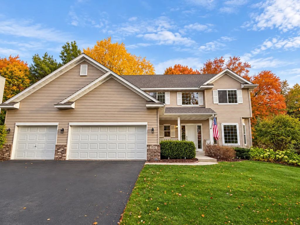 9142 Woodland Drive, St Bonifacius