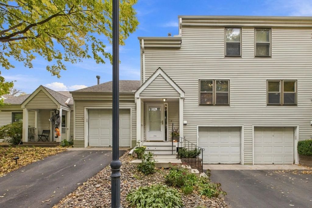 246 3rd Avenue Ne, Minneapolis