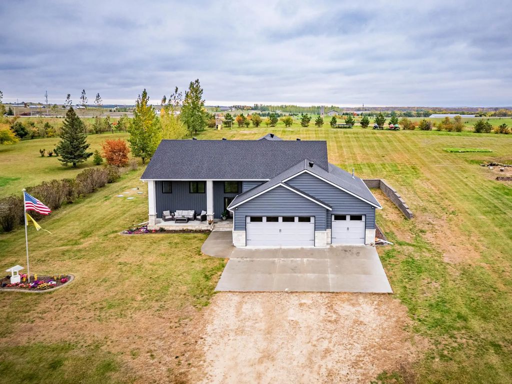 17115 Lakeview Lane, Audubon