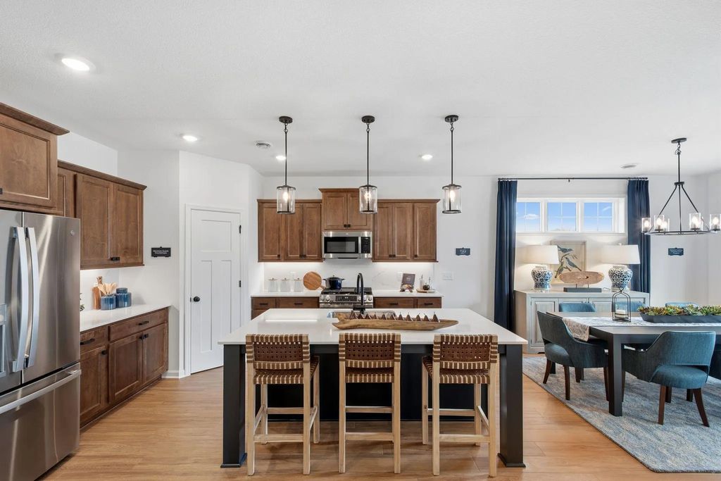 551 Tulare Terrace, Newport