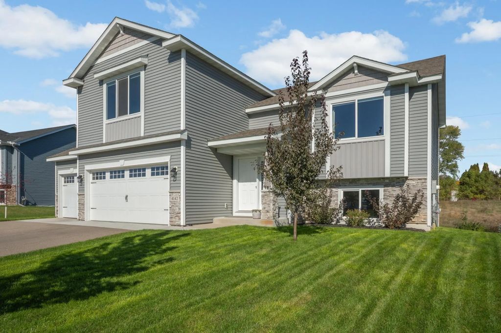 4142 Eaton Circle Ne, Monticello