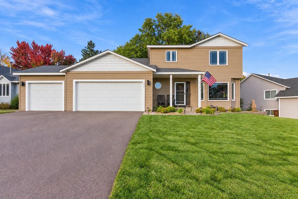 9078 Sierra Road, Woodbury