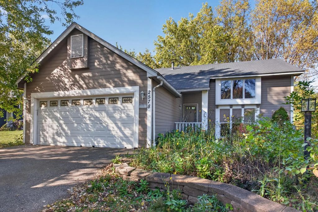 2578 Copper Cliff Trail, Woodbury