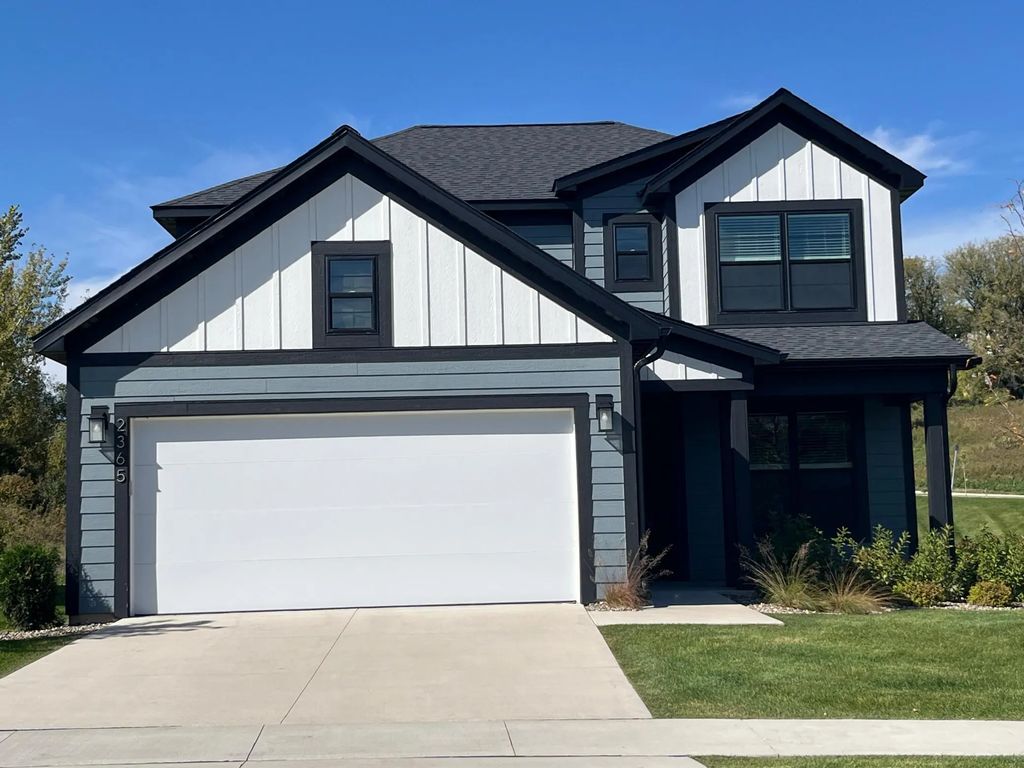2365 Preserve Drive Nw, Rochester