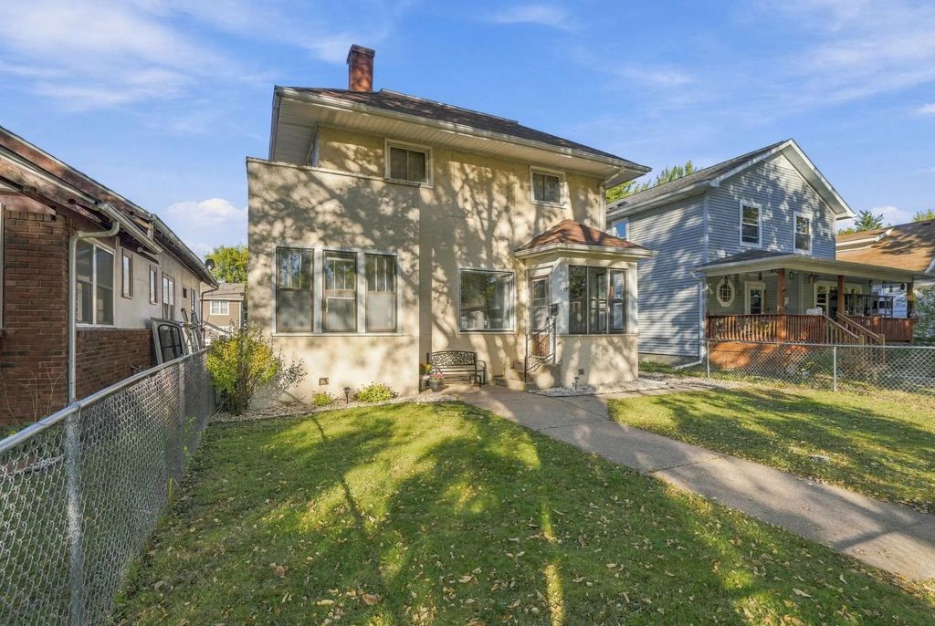 1519 Sheridan Avenue N, Minneapolis