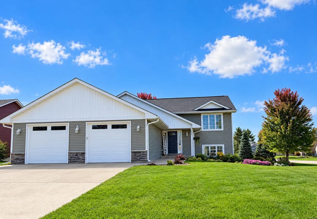 1204 Wren Place, New Richmond