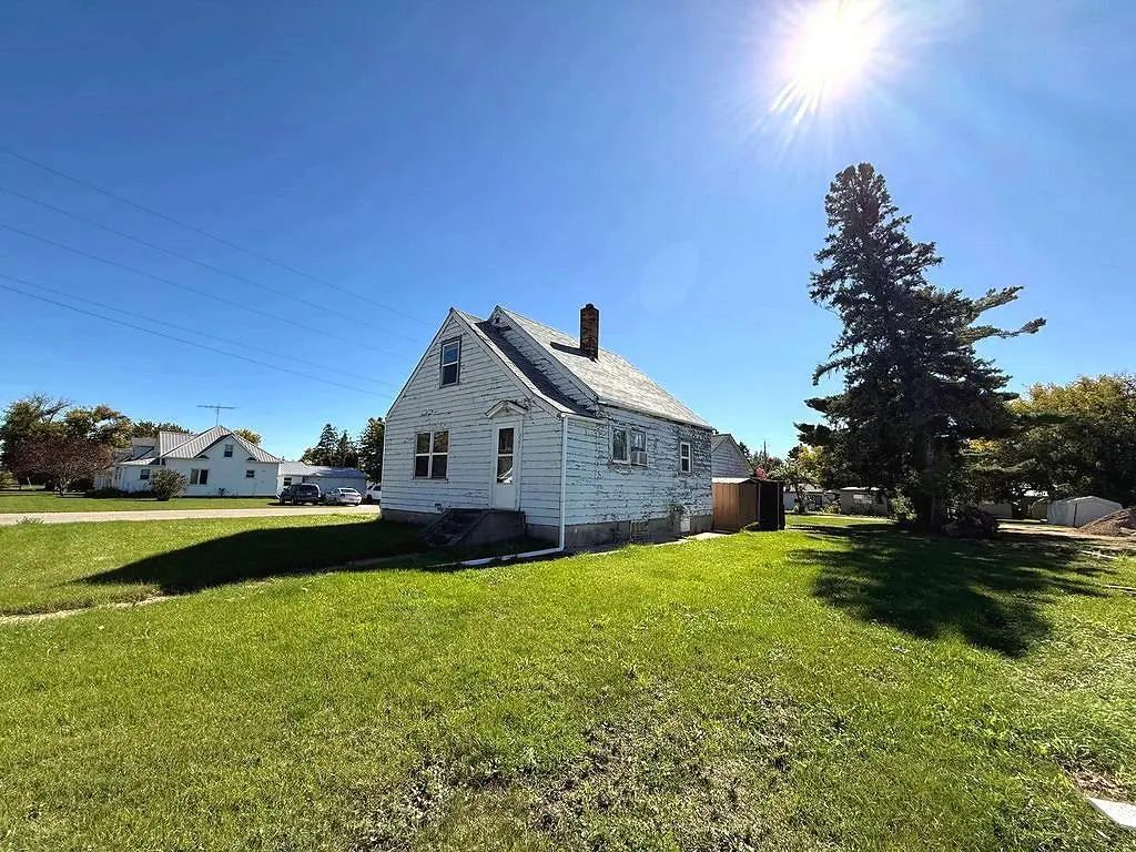 221 Minnesota Avenue E, Sebeka