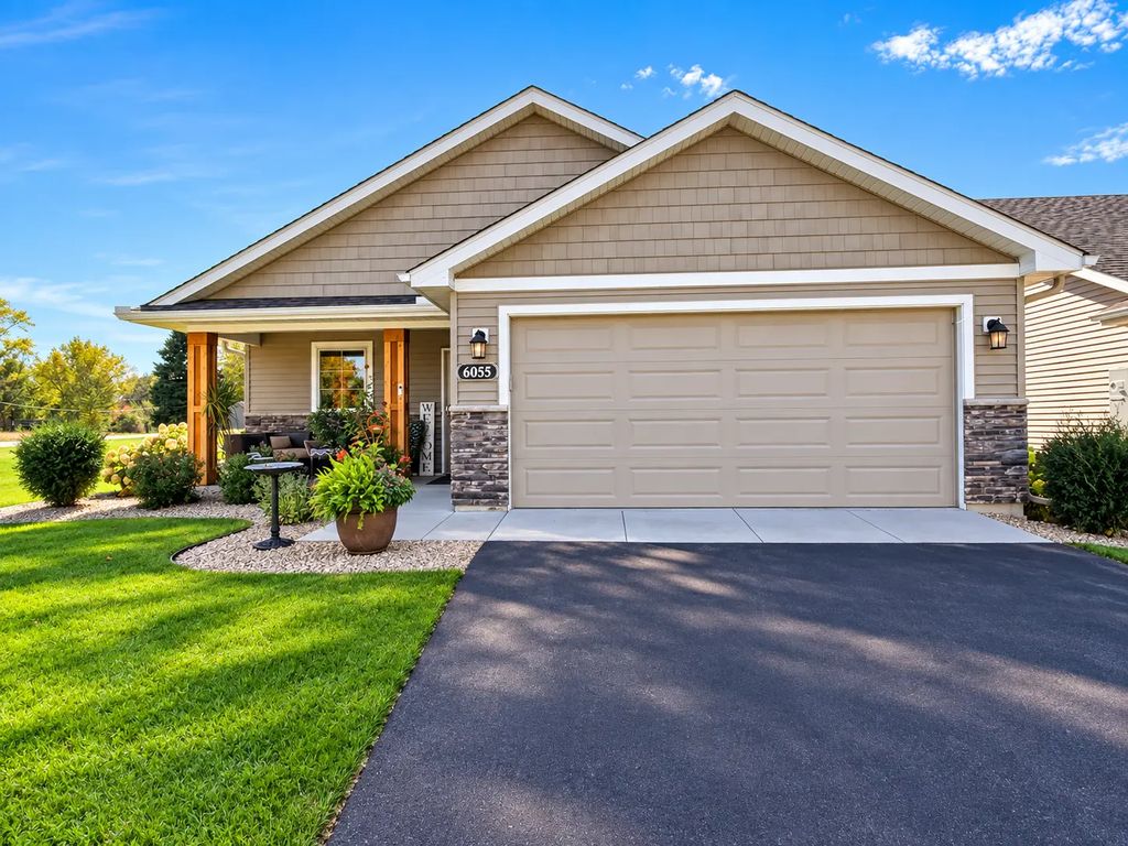 6055 Iris Lane, Rockford
