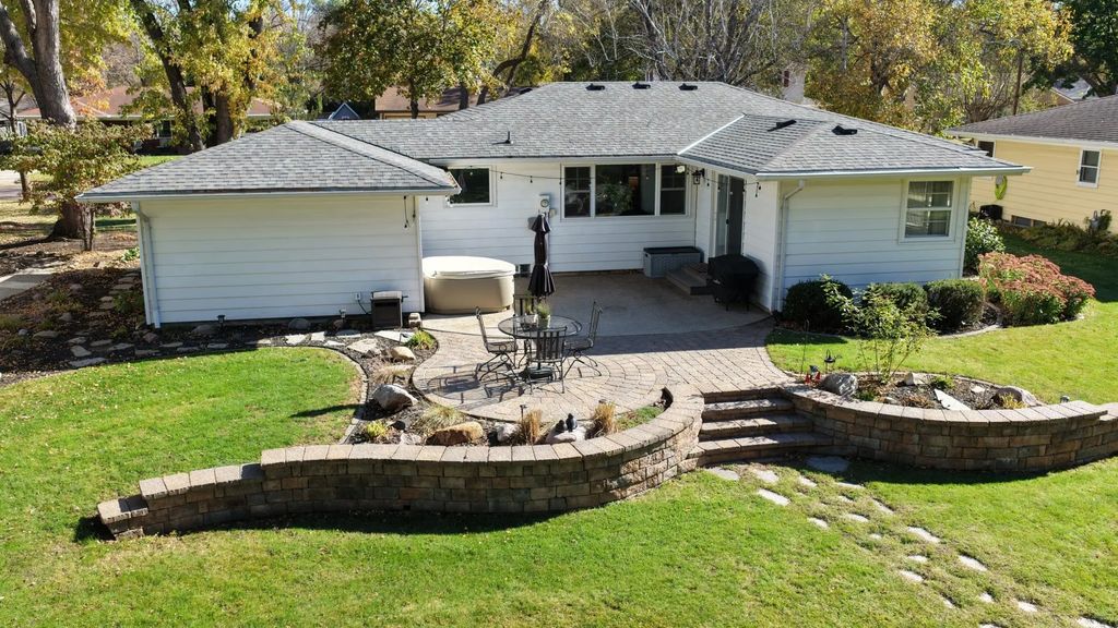 1136 Florence Lane Sw, Willmar