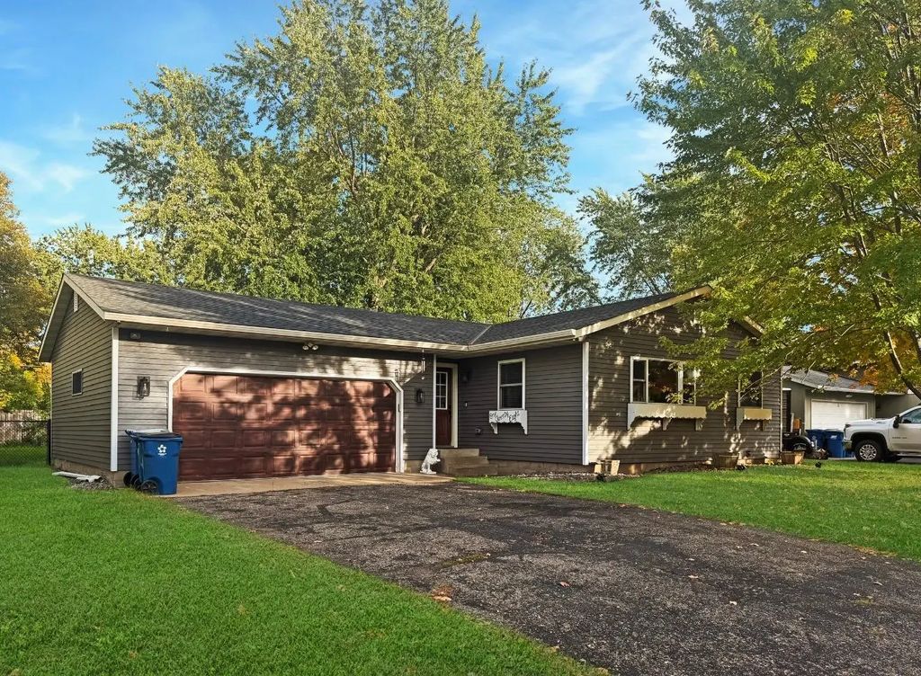 128 6th Avenue Se, Saint Joseph