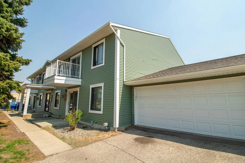 3211 15th Avenue S D, Fargo