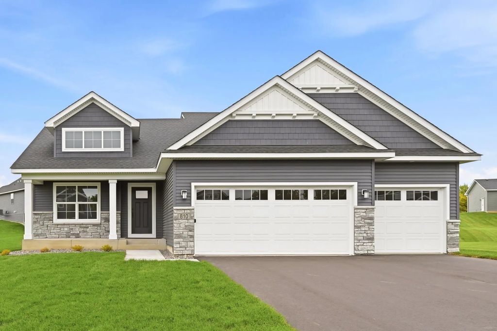 810 Walnut Court, Hanover