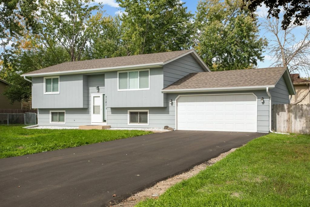 7181 Colorado Avenue N, Brooklyn Park