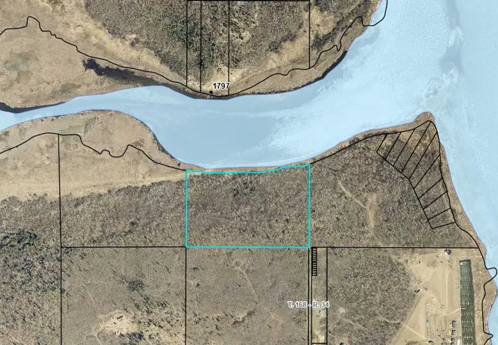 7710 Youngs Bay Drive Nw, Angle Inlet