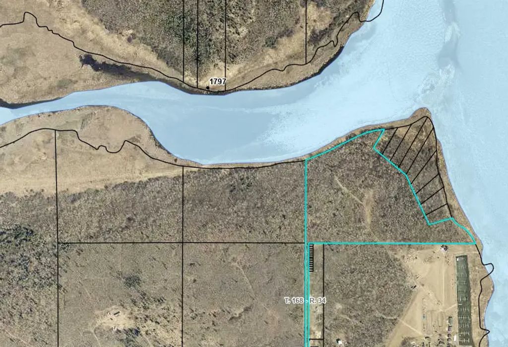 2521 Youngs Bay Drive Nw, Angle Inlet