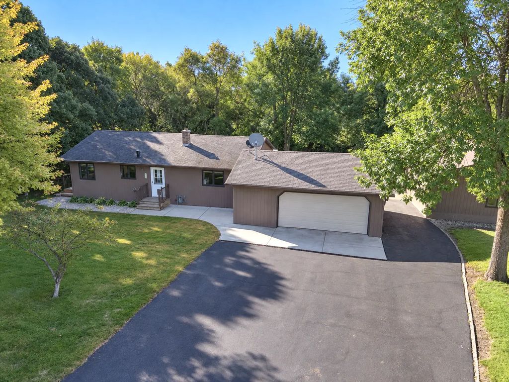 510 Woodland Trail, Fergus Falls