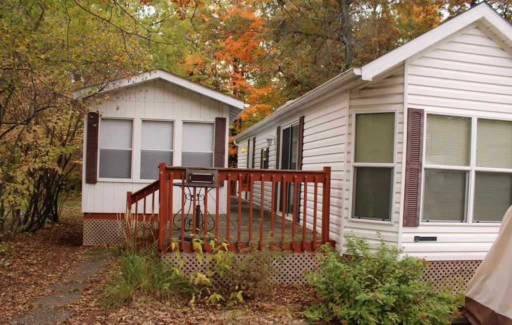 30559 Cougar Pass, Breezy Point
