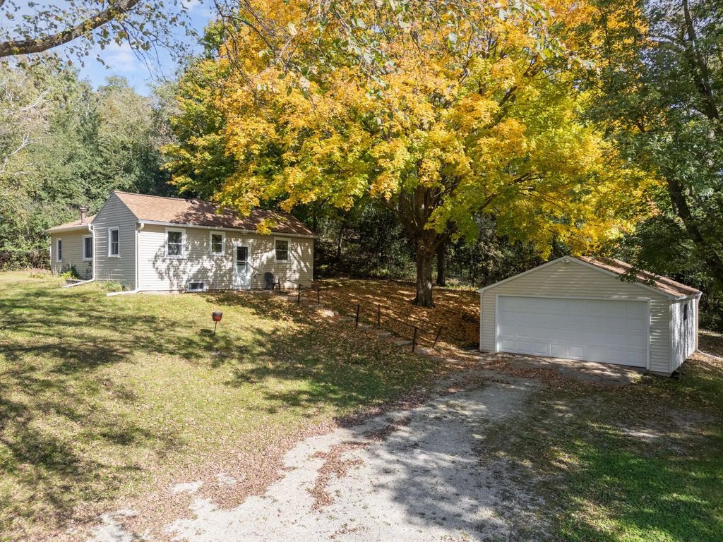 1240 Robin Lane Se, Rochester