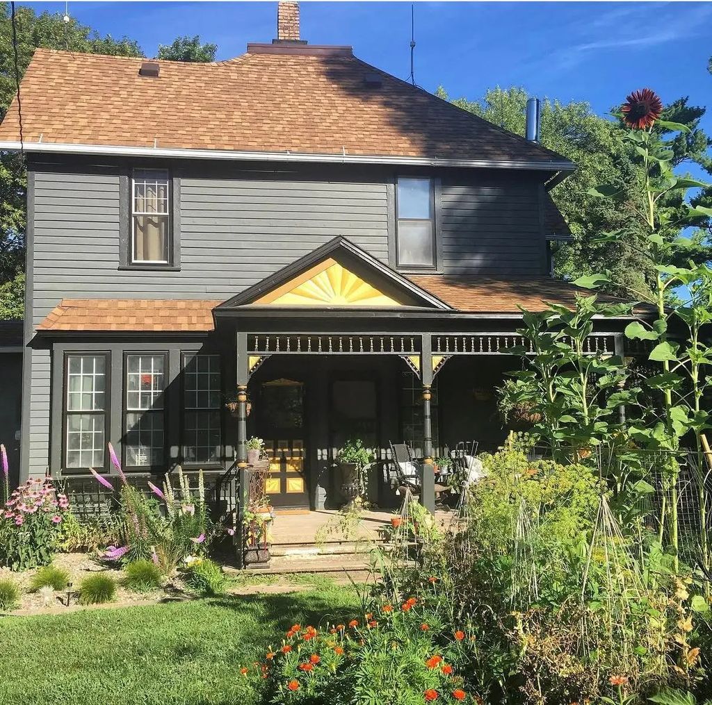 410 1st Avenue Se, Glenville