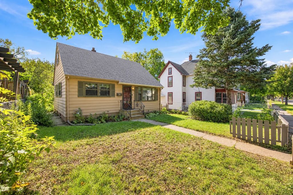 920 Magnolia Avenue E, Saint Paul
