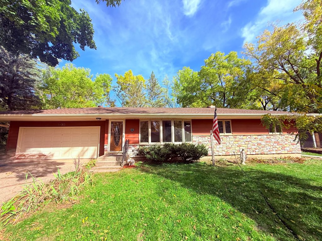 3890 Hill Avenue, White Bear Lake