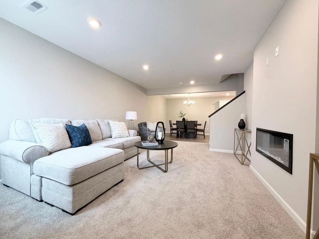 25559 3rd Street W, Zimmerman