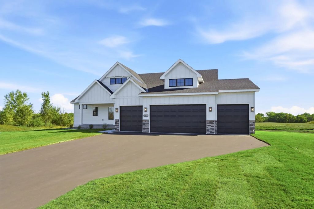 10190 Heather Lane, Corcoran