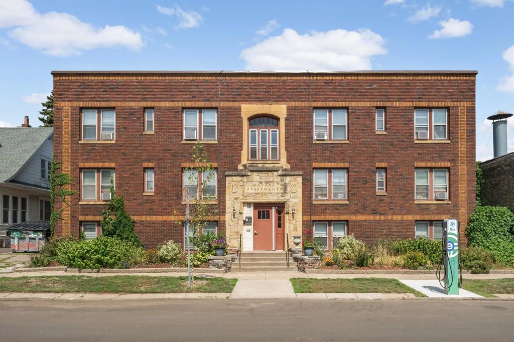 1171 Selby Avenue, Saint Paul
