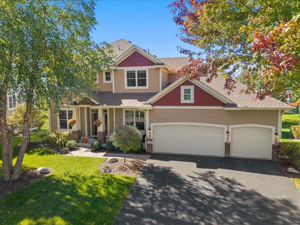 1618 Headwaters Lane, Woodbury