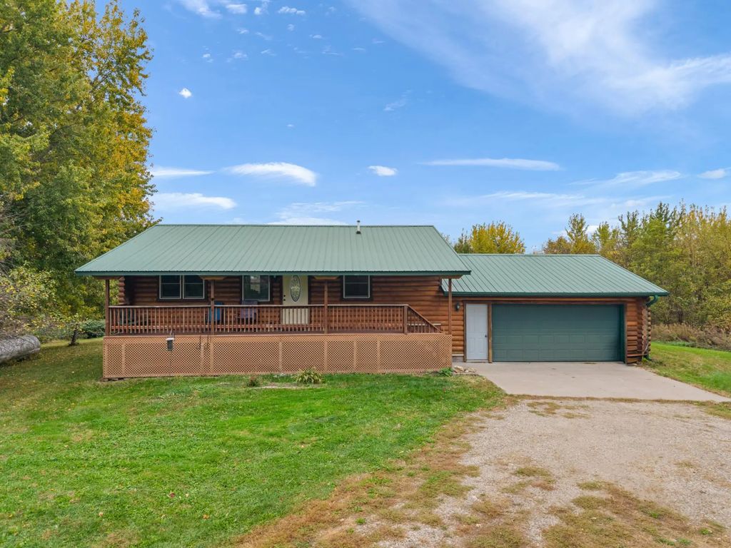 22544 Windy Point Road, Winona