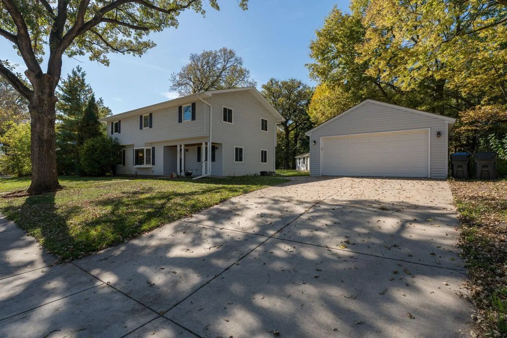 728 Winona Street, Mankato