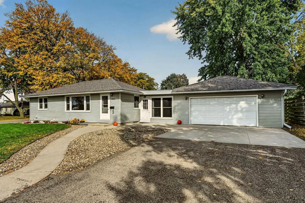 1211 9th Street Nw, Rochester