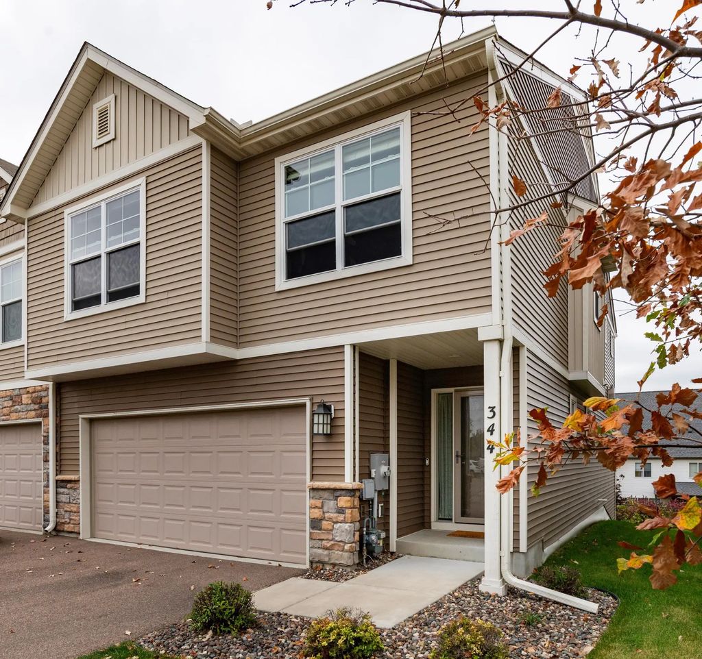 344 Stonewood Place, Burnsville